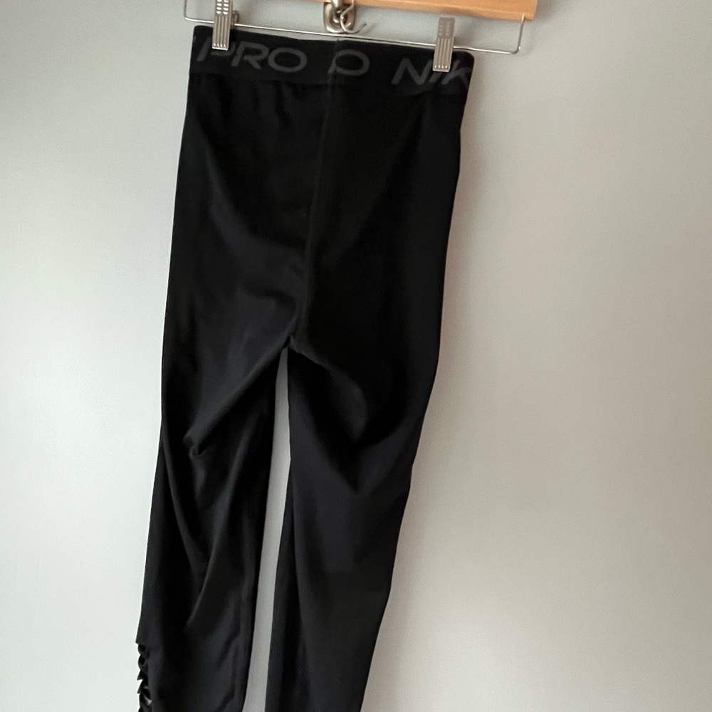 Nike Pro dryfit cut-out leggings black size small